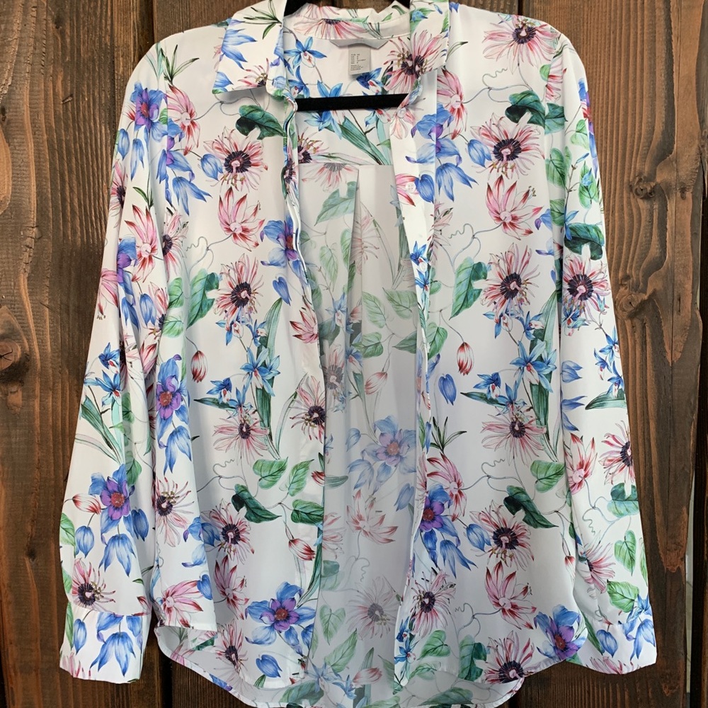 H&M Buttoned Top